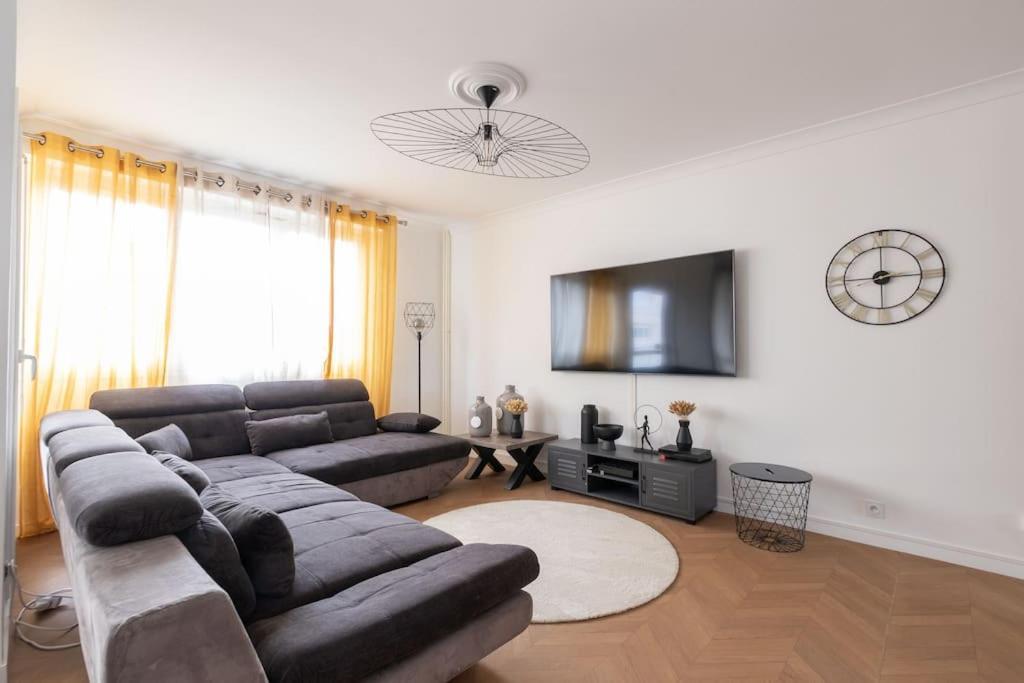 Cabana & Le Grand Appartement Lumineux Macon Exterior photo